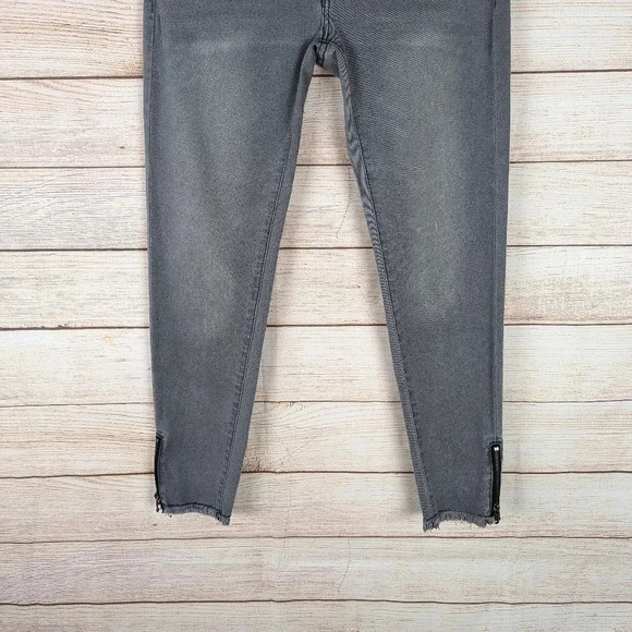 Kancan Women’s Size 29 Slim Ankle Zip Skinny Jeans Gray Stretchy Raw Edge Hem - Picture 4 of 11